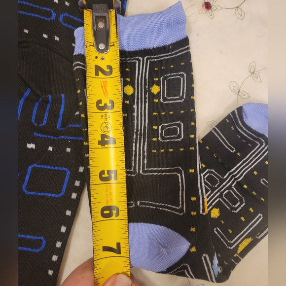 NWT 2 pair Pac Man socks bundle. 2 pair of gaming crew socks. Pick ur pa… - Picture 4 of 4